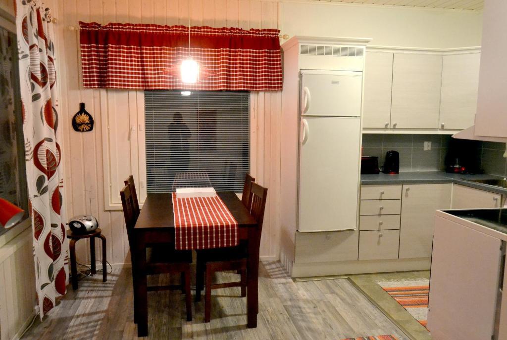 Talo Yllaes Βίλα Äkäslompolo Εξωτερικό φωτογραφία